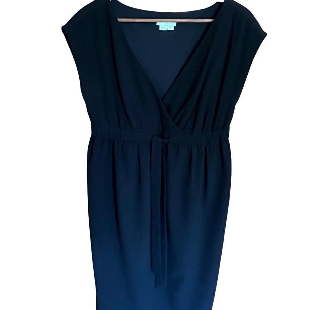 London Times Black Sleevless V-Neck Dress Size 6